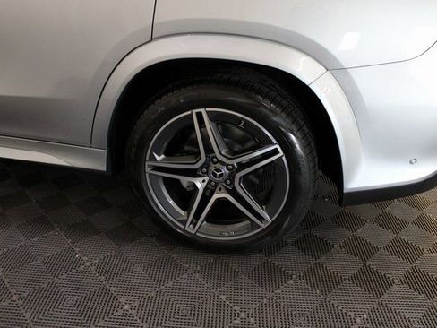 New 2026 Mercedes-Benz GLS 450 4MATIC image 10