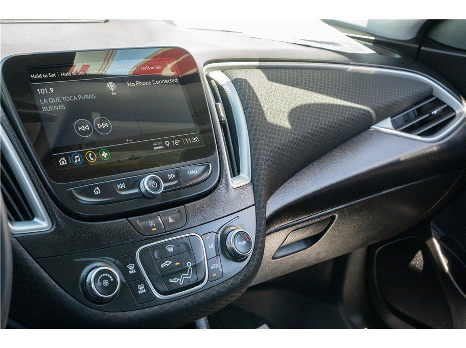 Used 2025 Chevrolet Malibu RS w/ LPO, Floor Liner Package FWD image 25