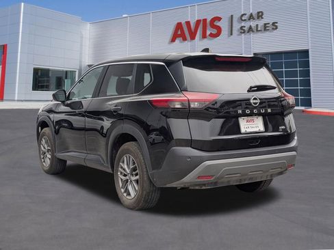 Used 2023 Nissan Rogue S AWD/4WD image 3