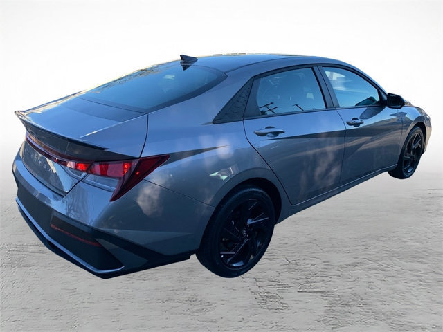 Certified 2026 Hyundai Elantra Sport FWD image 3