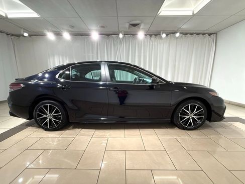 Certified 2023 Toyota Camry SE image 6