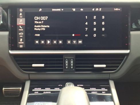 Used 2021 Porsche Cayenne S AWD/4WD image 22