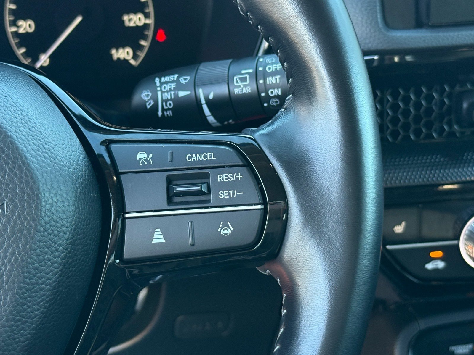 Used 2025 Honda CR-V EX-L image 18