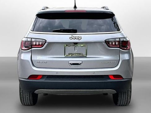 Used 2024 Jeep Compass Limited AWD/4WD image 4