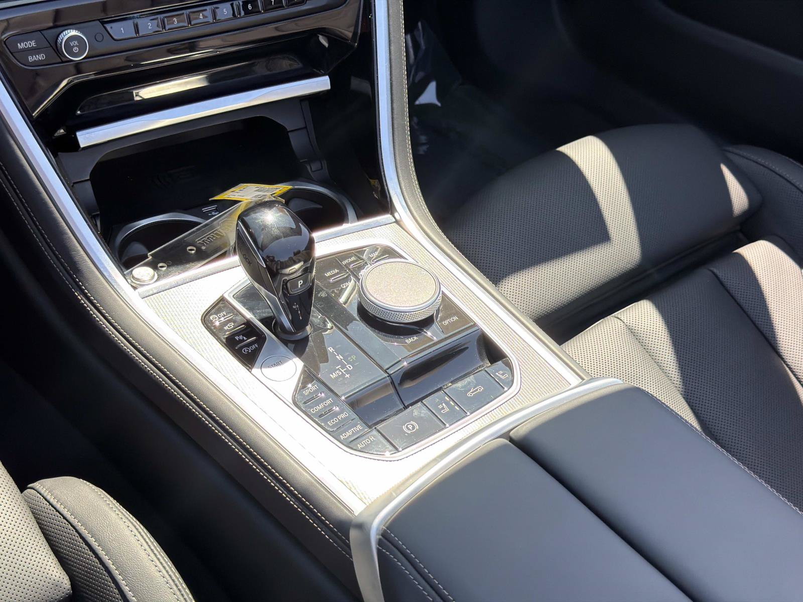 Used 2026 BMW 840i Convertible w/ Comfort Seating Package RWD image 12