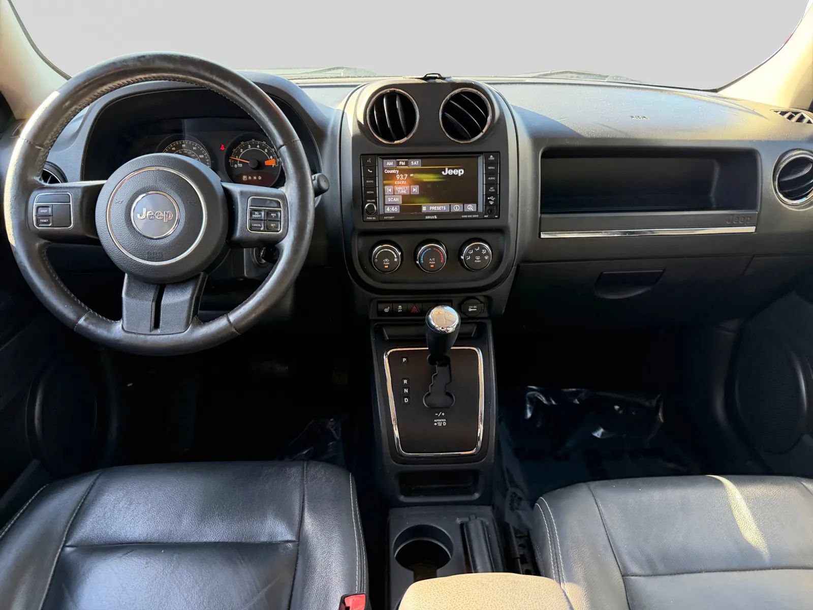 Used 2015 Jeep Patriot High Altitude FWD image 14