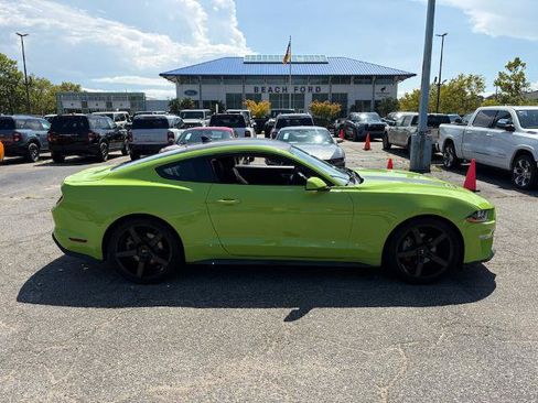 Certified 2020 Ford Mustang Coupe RWD image 4