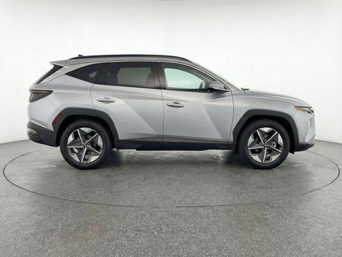 Used 2025 Hyundai Tucson SEL image 11