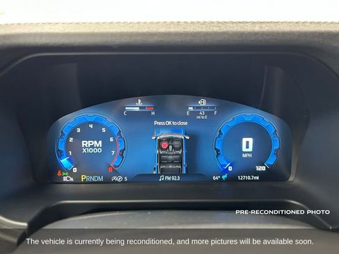 Used 2025 Ford Bronco Badlands image 17