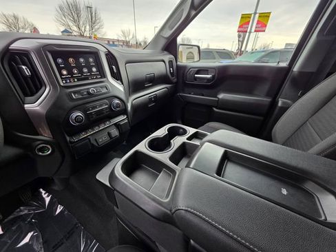 Used 2022 Chevrolet Silverado 1500 Custom AWD/4WD image 23
