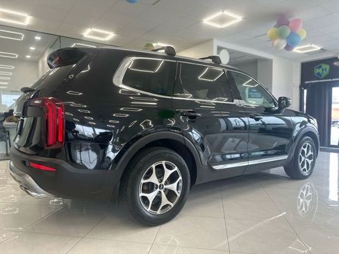 Used 2022 Kia Telluride EX image 12