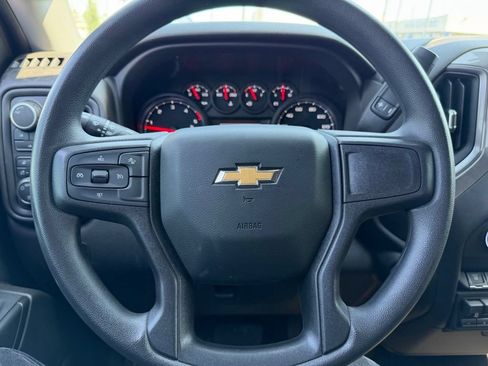 Used 2025 Chevrolet Silverado 2500 Custom w/ Custom Value Package AWD/4WD image 11