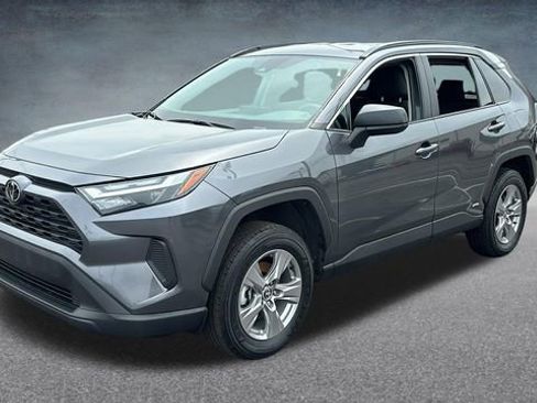 Used 2025 Toyota RAV4 LE AWD/4WD image 2