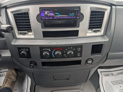 Used 2007 Dodge Ram 1500 Truck SLT w/ Quad Cab Big Horn Value Group image 15