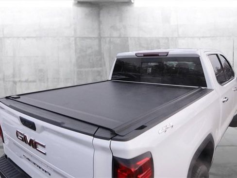 Used 2019 GMC Sierra 1500 SLT w/ SLT Premium Package image 7