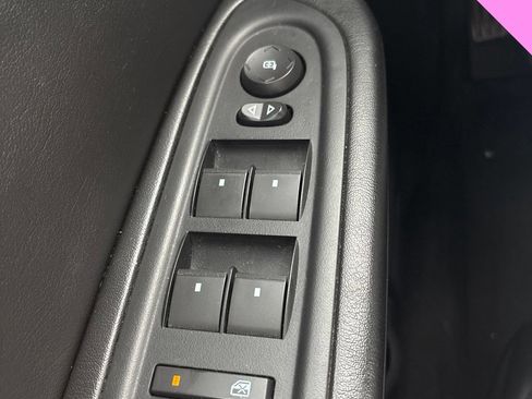 Used 2016 Chevrolet Traverse LT w/ Traveler's Package FWD image 9