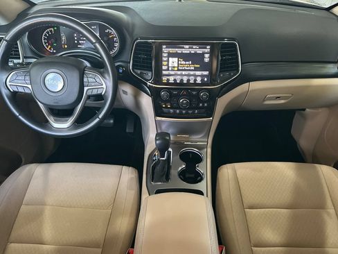 Used 2022 Jeep Grand Cherokee Laredo E RWD image 13