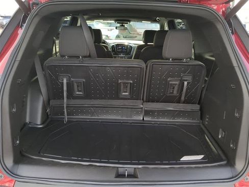 Used 2024 Chevrolet Traverse LT image 33