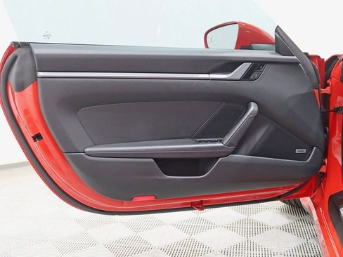 Used 2021 Porsche 911 Carrera image 34