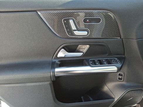 Used 2022 Mercedes-Benz GLA 35 AMG 4MATIC image 9