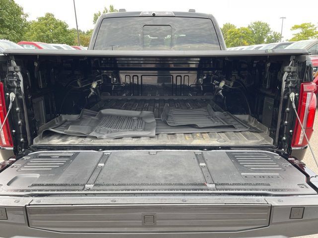 Used 2026 Ford F150 Raptor w/ Equipment Group 803A Raptor R AWD/4WD image 24