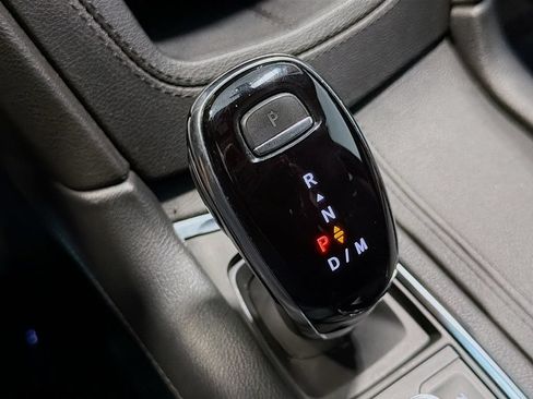 Used 2022 Cadillac XT6 Premium Luxury AWD/4WD image 18