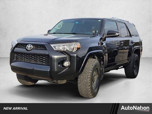 Used 2018 Toyota 4Runner SR5 Premium image 1