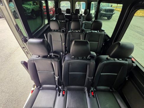 Used 2022 Mercedes-Benz Sprinter 2500 w/ Parking Package image 30