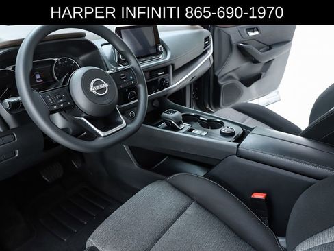 Used 2023 Nissan Rogue SV image 56