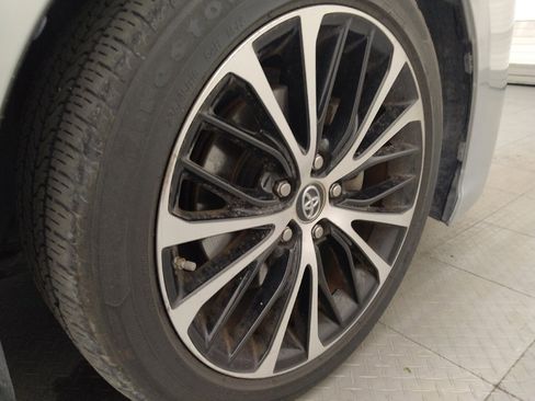 Used 2018 Toyota Camry SE FWD image 31