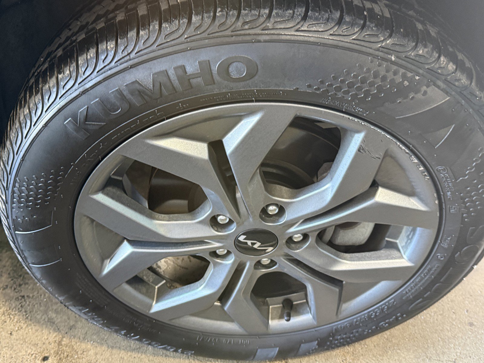 Used 2024 Kia Seltos LX AWD/4WD image 33