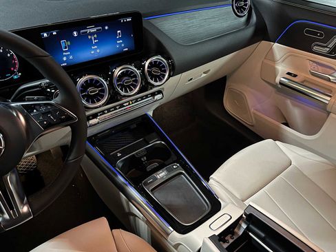 New 2026 Mercedes-Benz GLA 250 4MATIC image 28
