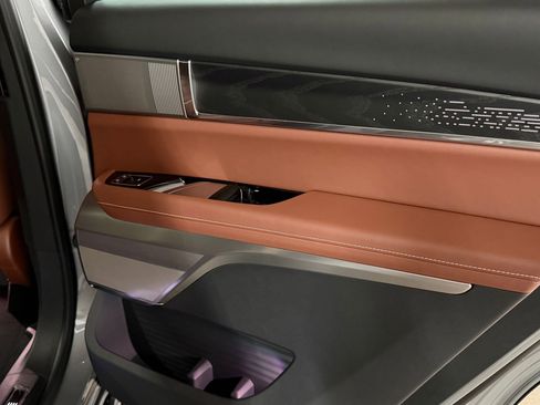 New 2026 Cadillac Vistiq Platinum AWD/4WD image 47