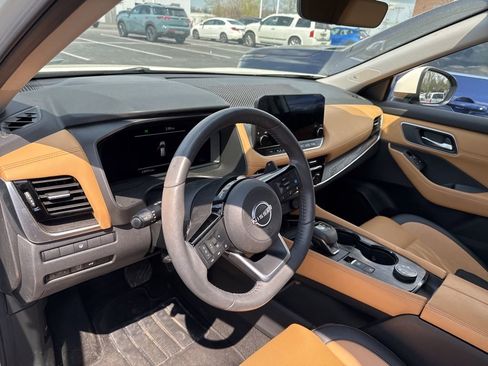 Used 2023 Nissan Rogue Platinum AWD/4WD image 6