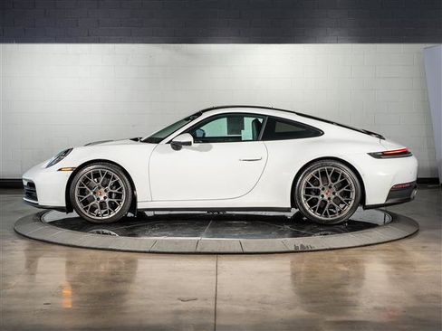 Certified 2025 Porsche 911 Carrera RWD image 2