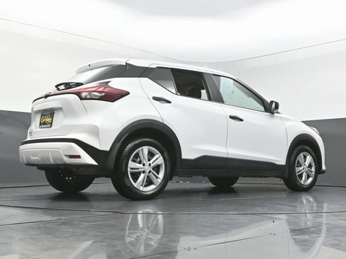 Used 2024 Nissan Kicks S image 39