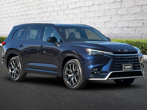 New 2026 Lexus TX 500h AWD image 2