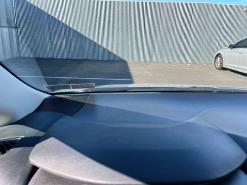 Used 2025 Toyota Corolla LE image 34