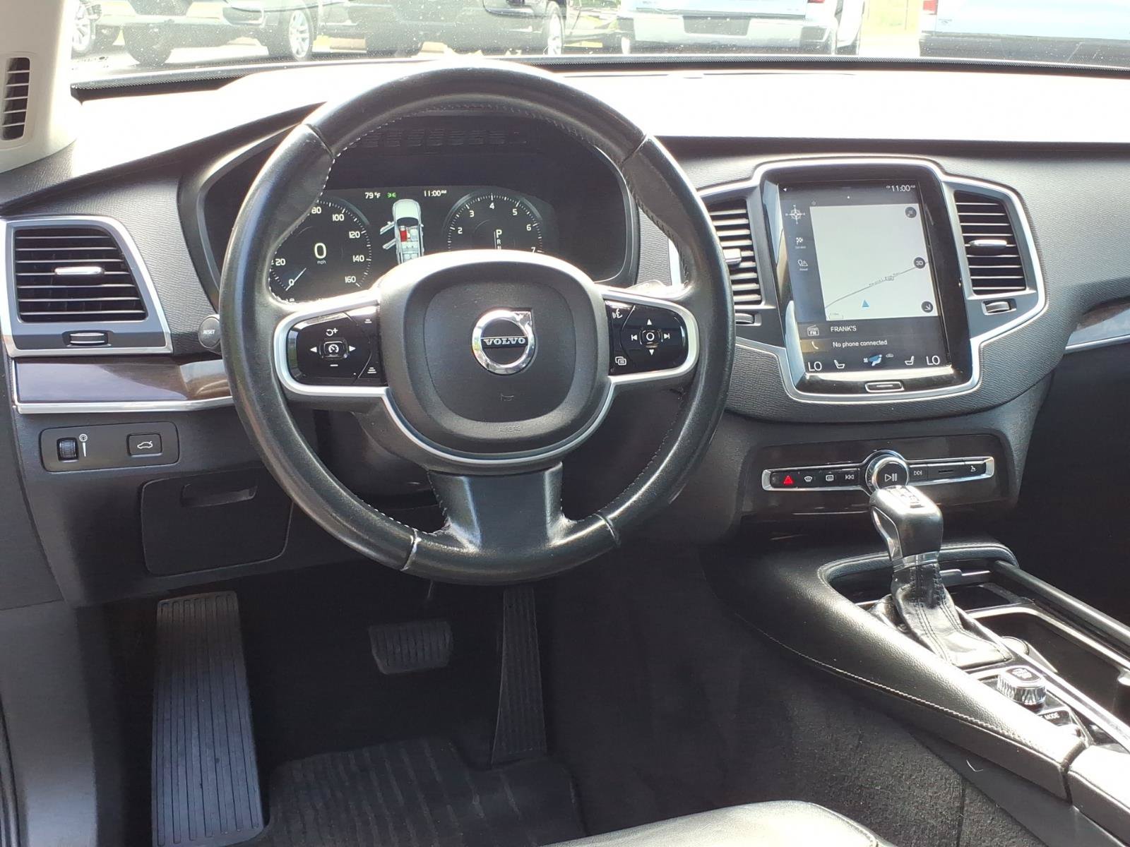 Used 2019 Volvo XC90 T5 Momentum w/ Multimedia Package AWD/4WD image 12