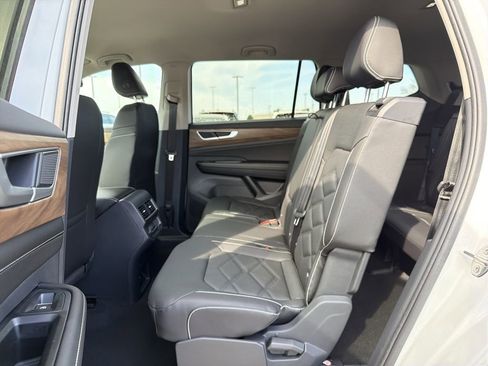 New 2026 Volkswagen Atlas SE FWD image 13