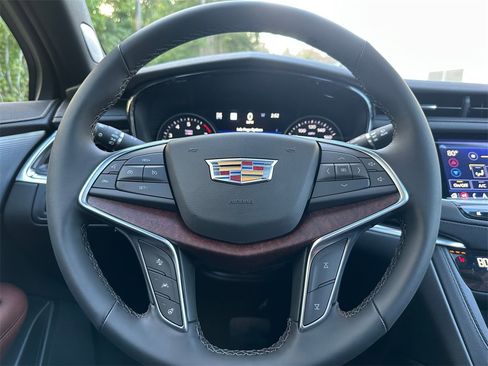 New 2025 Cadillac XT5 Premium Luxury w/ Technology Package image 24