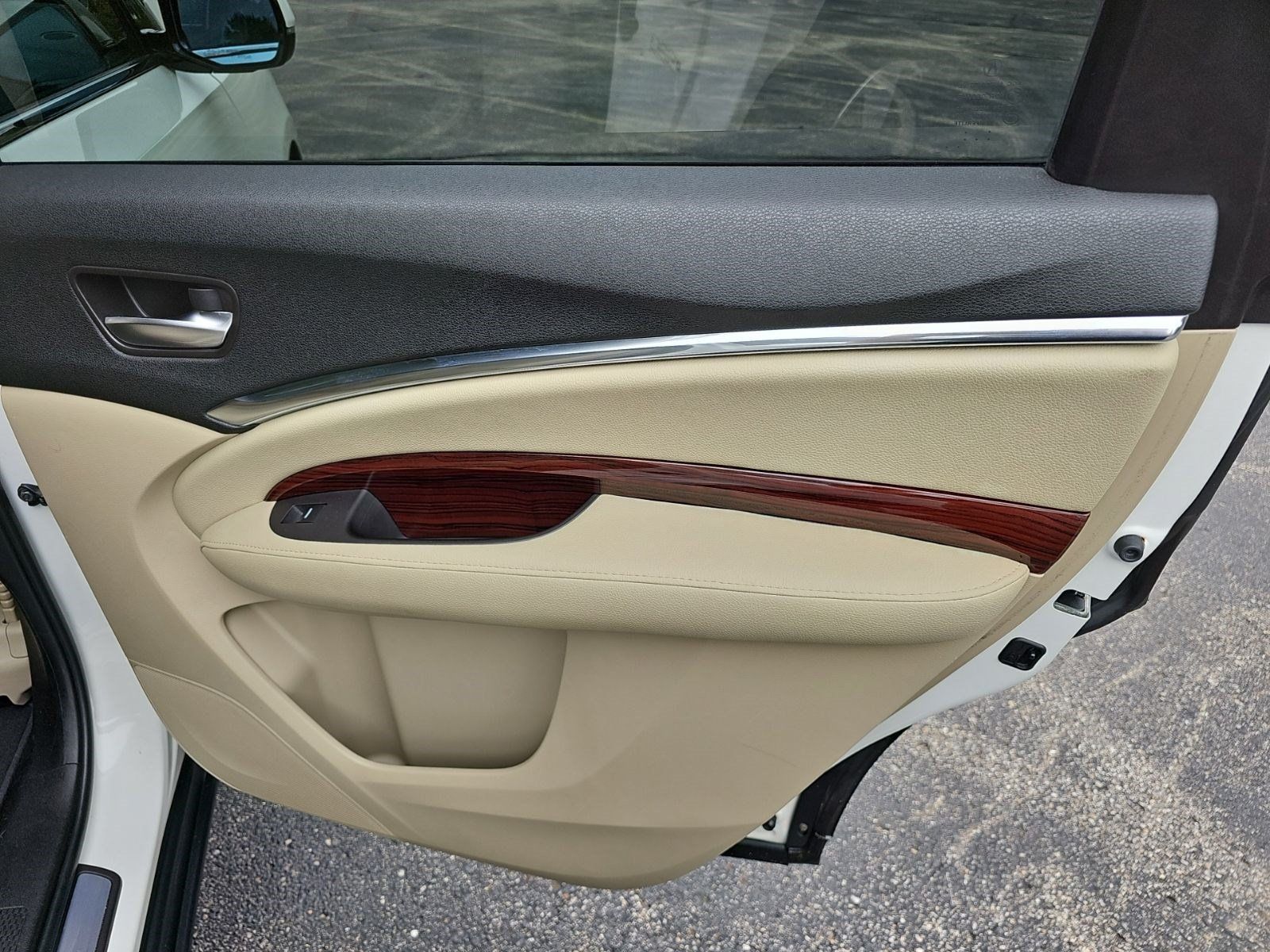 Used 2016 Acura MDX SH-AWD image 17