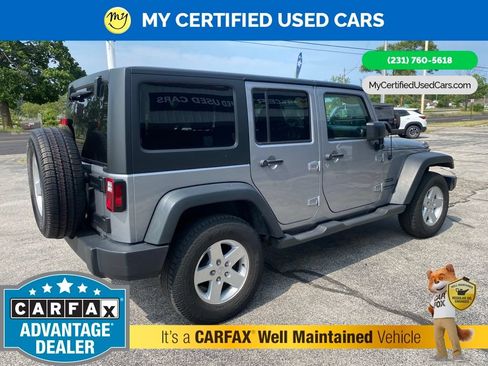 Used 2018 Jeep Wrangler Unlimited Sport S AWD/4WD image 5