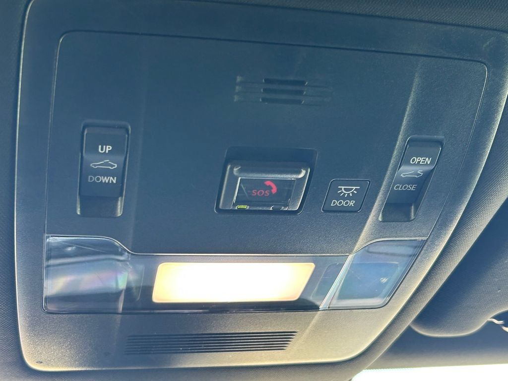 Used 2021 Lexus UX 200 w/ Premium Package FWD image 18