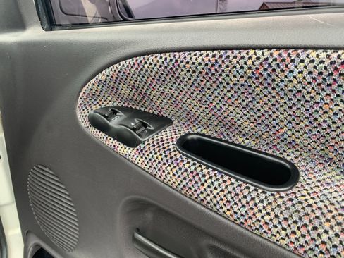 Used 1998 Dodge Ram 1500 Truck Quad Cab 6.5-ft. Bed 4WD image 28