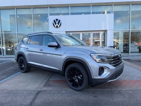 New 2026 Volkswagen Atlas SE image 1