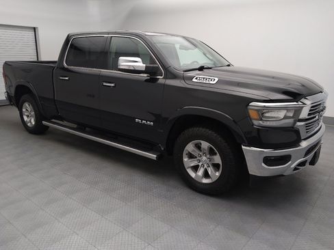 Used 2019 RAM 1500 Laramie AWD/4WD image 11