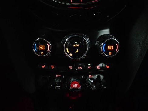 Used 2020 MINI Cooper 4-Door Hardtop FWD image 26