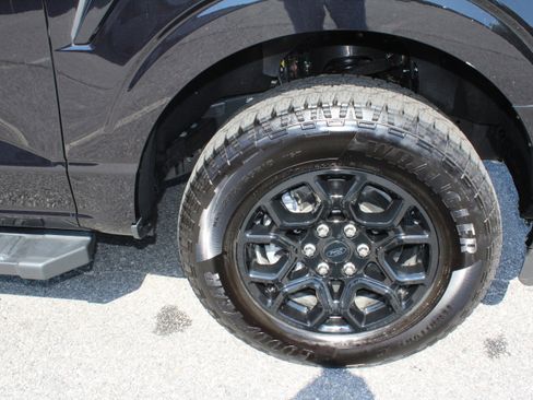 Used 2024 Ford F150 XLT w/ Tow/Haul Package image 10