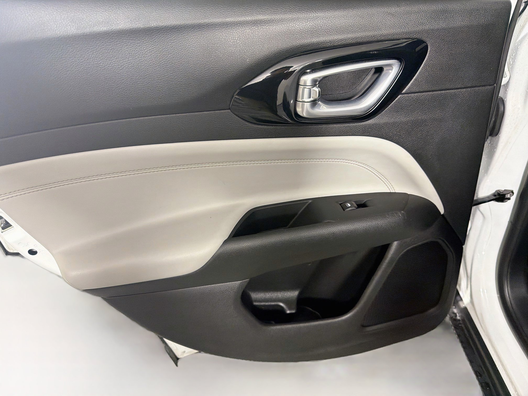 Used 2024 Jeep Compass Limited AWD/4WD image 24
